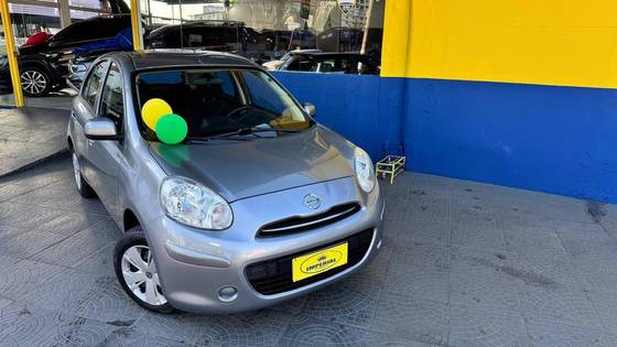 NISSAN MARCH 1.0 16V FLEX 4P MANUAL NISSAN MARCH 1.0 16V FLEX 4P MANUAL